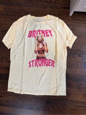 Britney Stronger Graphic Tee - Yellow